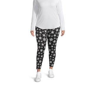 New No Boundaries Christmas Holiday Leggings with Snowflakes